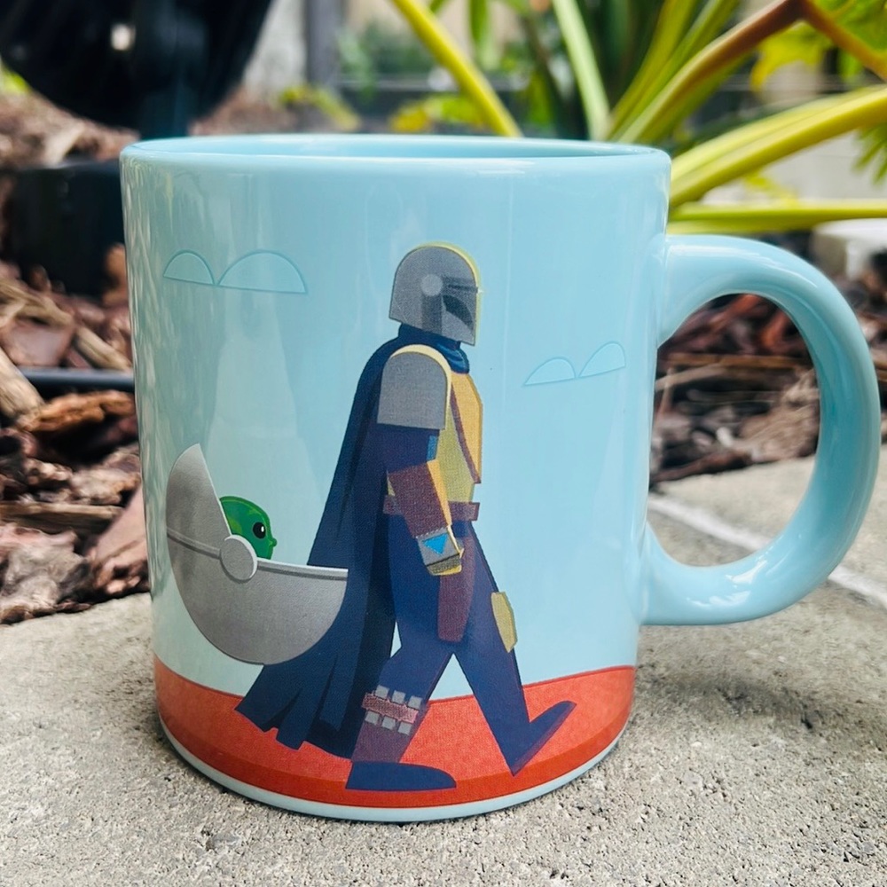 Large Star Wars Mandalorian Baby Yoda Mug